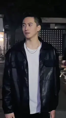 我不是誰的替代，也不是誰的背景板。我走的方向、做的事情、要的生活，都是我自己選的。想要的東西，我靠本事拿；該到的位置，我靠實力站#熱門 #抖音爸爸給我流量 