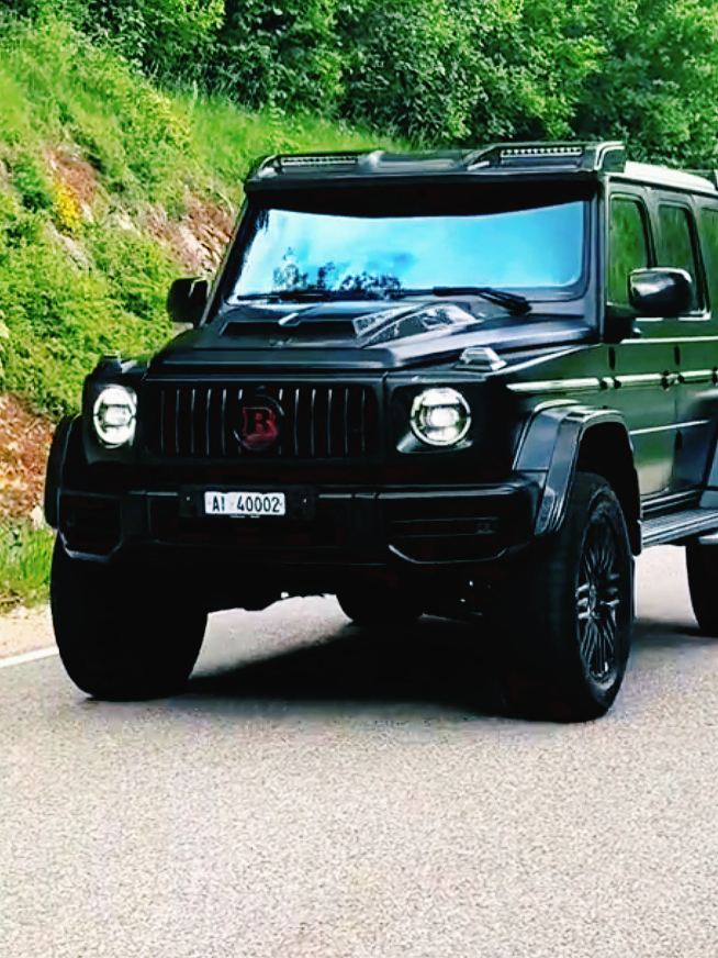 Mercedes Benz BRABUS ✨  #mercedes #brabus #g63 #mercedesbenz #benz #amg #luxurycars #poutoi #bigboy #سيارات_فخمة #fouryou #mansory #mercedesamg #1mviews #tik_tok #amin25🥃 