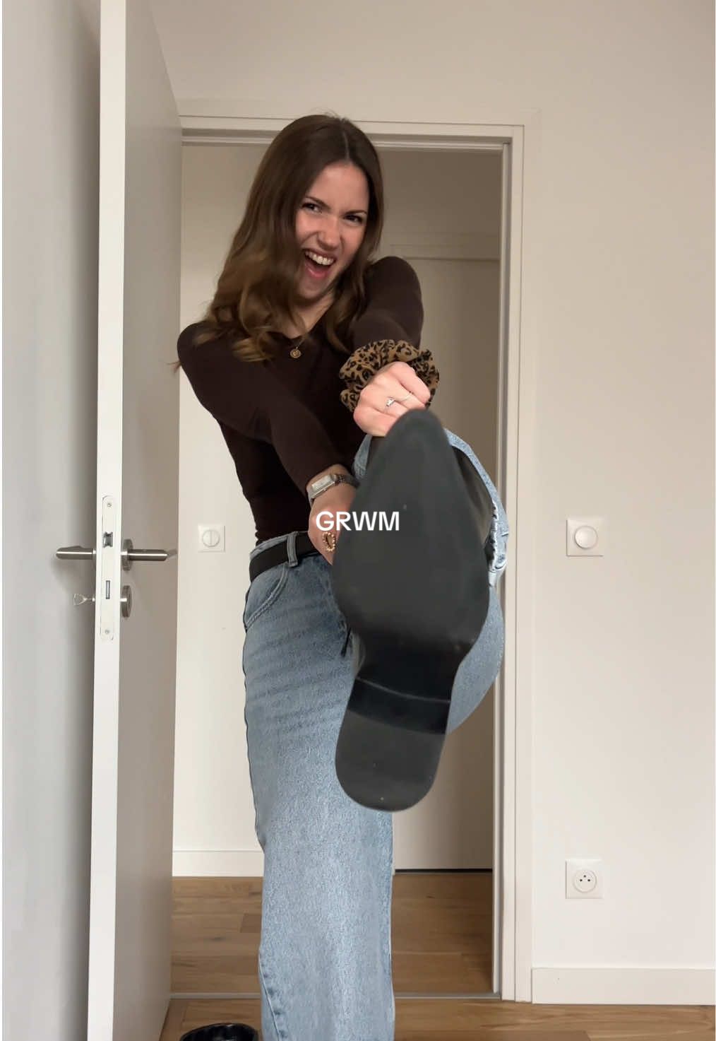 I’m back !! Toujours avec du marron 🤎 #outfitoftheday #outfitinspo #falloutfitinspo #fashiontiktok #mode 