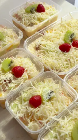 Coba sekali-kali kalian kasi teh cumel ide jajanan baru buat jualan di warung mungil #adayinmylife #nasilor 