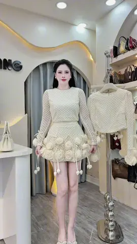 #trendingtiktok #xuhuongtiktok #moingaymotoutfit #thoitrangnu #xuhuong 