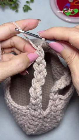 Móc quai túi siêu dễ mà dễ thương nữa... #suongcrochet #crochetbag #DIY #hocmoclen #crochet 
