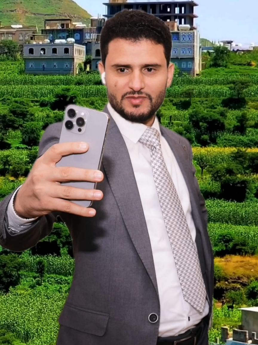 شاهدو الفيديو وصلوا على النبي من المعدوم الفنان العملاق حسين محب استمتعون مع أجواء اليمن الجميله تصوير قمة الروعة والجمال 🔥