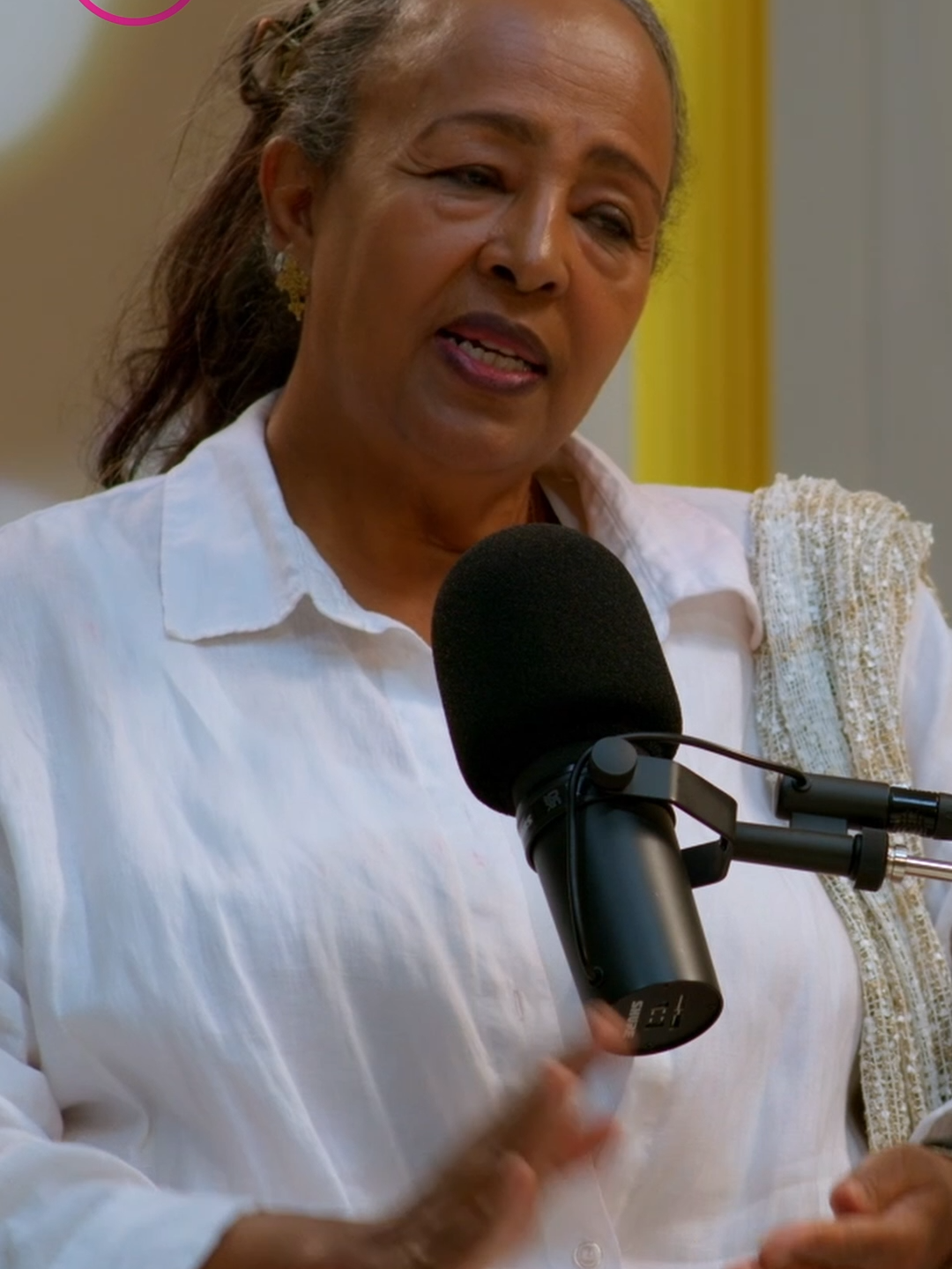 ሙሉውን video Amleset muchie Youtube channel ላይ ያገኙታል . . . #amleset #amlesetmuchie #ቆይታከአምለሰትጋር #adaywithamleset #podcast #አምለሰትሙጬ