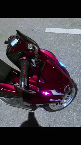 Visip làm tí 200m😗