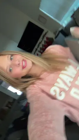 Happy friyayyy!!💕😽 #fypシ #viral      #jesuslovesyou❤️🙏✝️😇 #gottheeyesforhim👀 