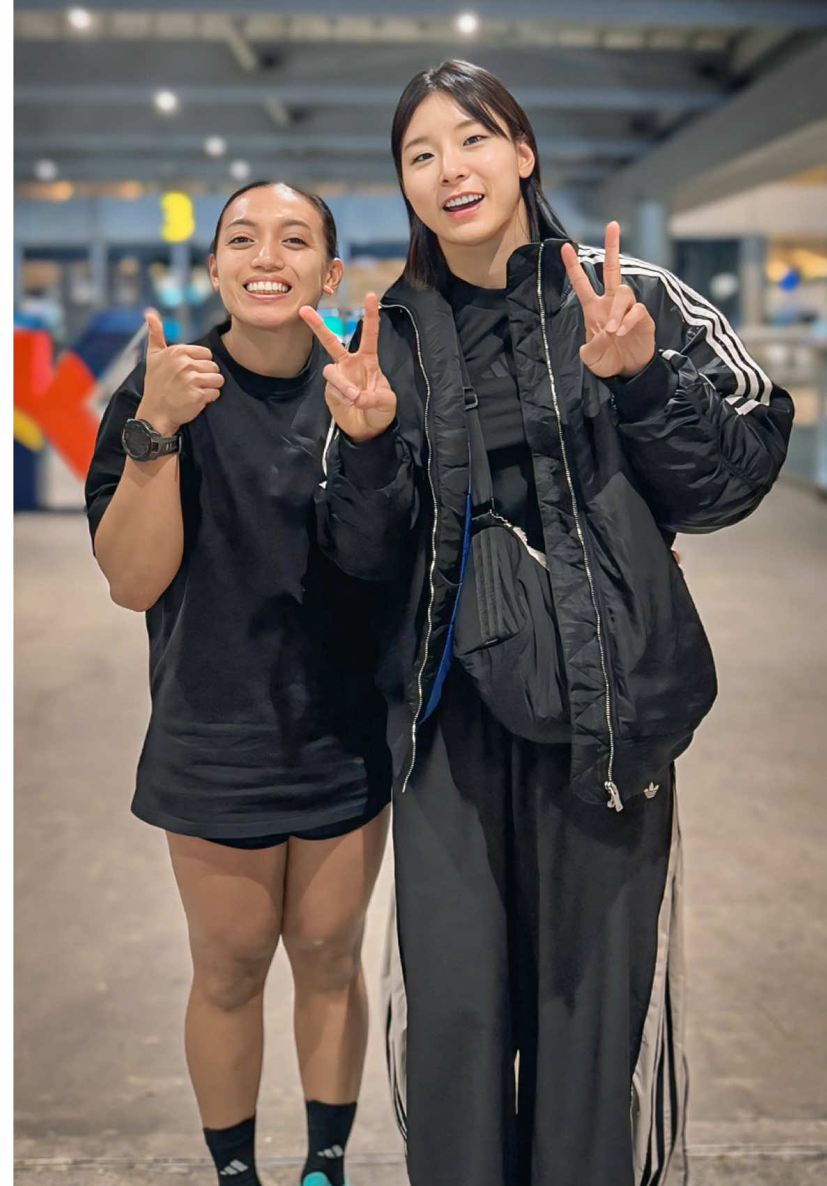 Everything truly happens for a reason. I first knew @🤼‍♀️Jangeunsil🏅 as the strong, fearless woman I watched on Physical: 100. A leader who uplifted women and carried so much power and grace. I admired her from a distance, never thinking our paths would ever cross. I never imagined that one day, I’d not only meet her on Physical: Asia, but actually become her friend. And not the “hi-hello” kind of friend, the real kind. The kind you share meals with, crush workouts with, do groceries together, drive around with, and have those long, unfiltered, comforting conversations that make everything feel lighter. Despite all her success, she is incredibly kind, thoughtful, humble, and genuine. She even visited me here in the Philippines, something I will forever carry with so much gratitude. It still amazes me… how someone I once admired on a screen is now someone I call a friend. Life really has a beautiful way of surprising us. Thank you, Eun Sil. 👭🏻 You are a blessing. 🤍 🇵🇭🫶🏻🇰🇷 @netflixkr  @netflixph  #jangeunsil  #allHIM #PhysicalAsia #Netflix #fyppppppppppppppppppppppp     