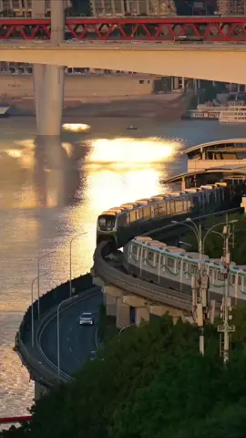 🎬Jako začátek filmu a zároveň jako konec příběhu… 