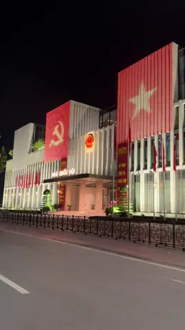 Người từng cùng bạn đi khắp những con phố Hà Nội, giờ ở đâu rồi…? @Hà Nội Về Đêm ❤️ #hanoivedem❤ #langthanghanoi #nhachaymoingay #xuhuong2025 