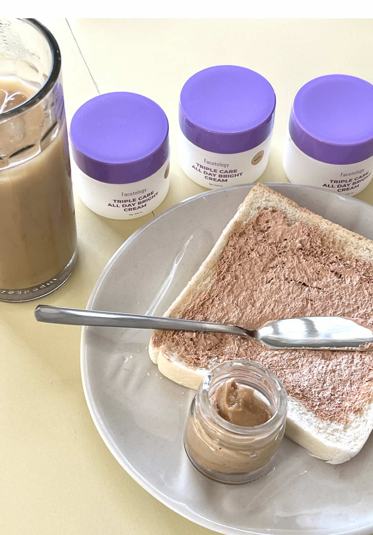 Siapa yang mau absen👅  #Facetology #SkinCare #Sunscreen #ContentCreator 