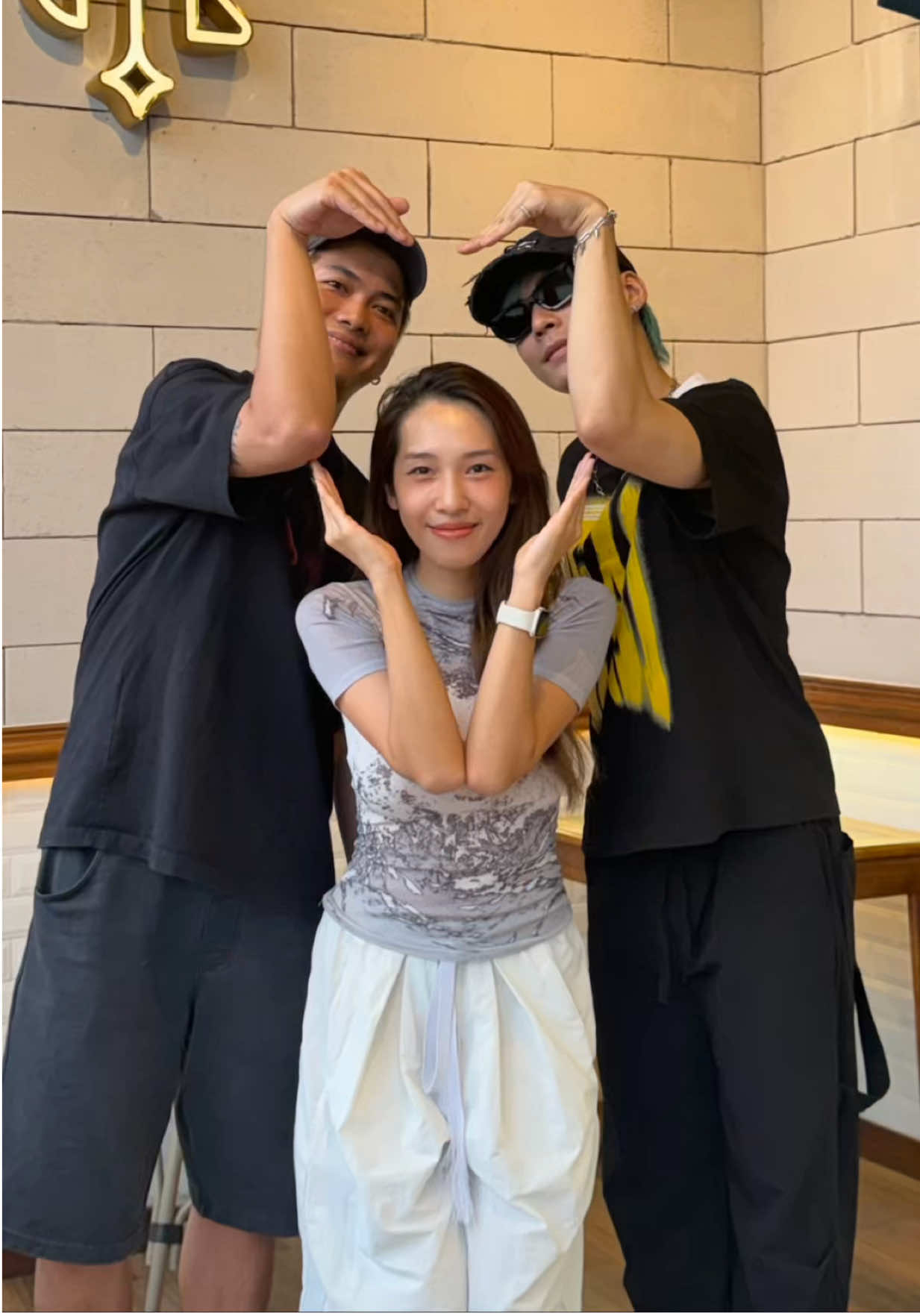 Các bé thấy dễ thương cho xin 1 ❤️ nhớ @BigDaddy @Mason Nguyễn @TezDepTraiii @GILL @Jey B @CONGB - 콩비 