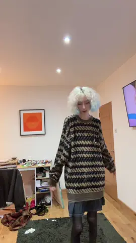 one day my sister won’t be hiding in the background lol