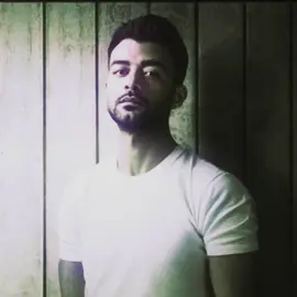 عارف انك موجوع متخوفنيش عليك !#مجهول #هواجيس #اغاني 