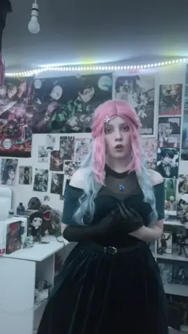 ITS SO COLD OUTSIDE…#foryouu #cosplayer #foryou #alienstage #mizialienstage 