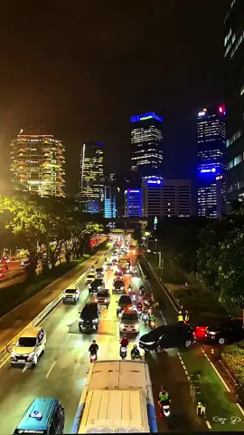 boleh di ambil kalo suka vtnya.. video lama di ambil dr JPO benhil-semanggi #citylightsjakarta #jakartavibes #citylightvibes #foryoupage #fyp 