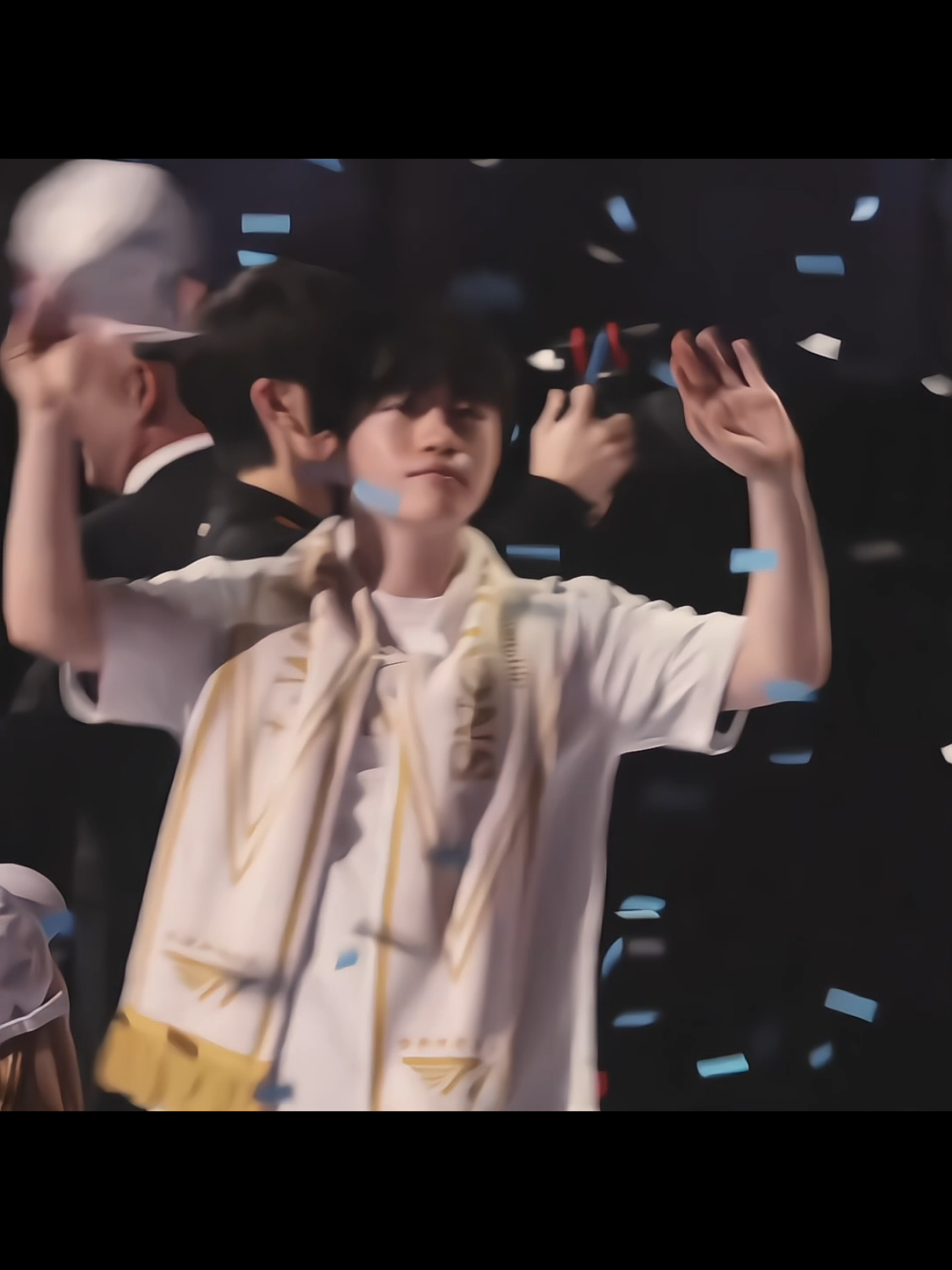 xin gói gia hạn Happy Keria cả đời, đặc biệt là dưới pháo hoa giấy của chiến thắng #keria #ryuminseok 