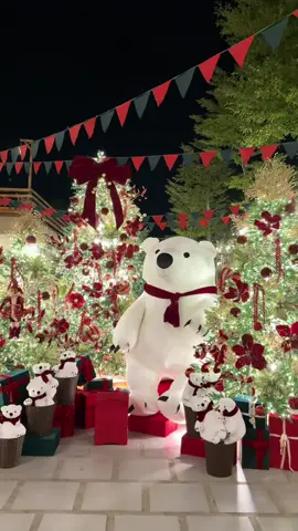 Mỗi dịp Giáng Sinh tui đều phải wow với chiếc quán 𝑶𝑳𝑨 𝑲𝒂𝒇𝒆́ & 𝑻𝒆𝒂 này ghê , nó vibe mà nó cozy gì đâu á 🧸🎄🧸 #olakafe #hanam #viral 