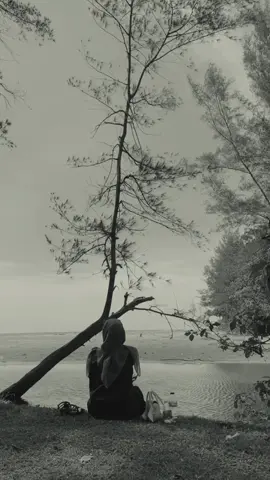 Aku slalu bermimpi tentang indah hari tua bersamamu. . . #CapCut #fyp #liriklagu #trending #laguviral 