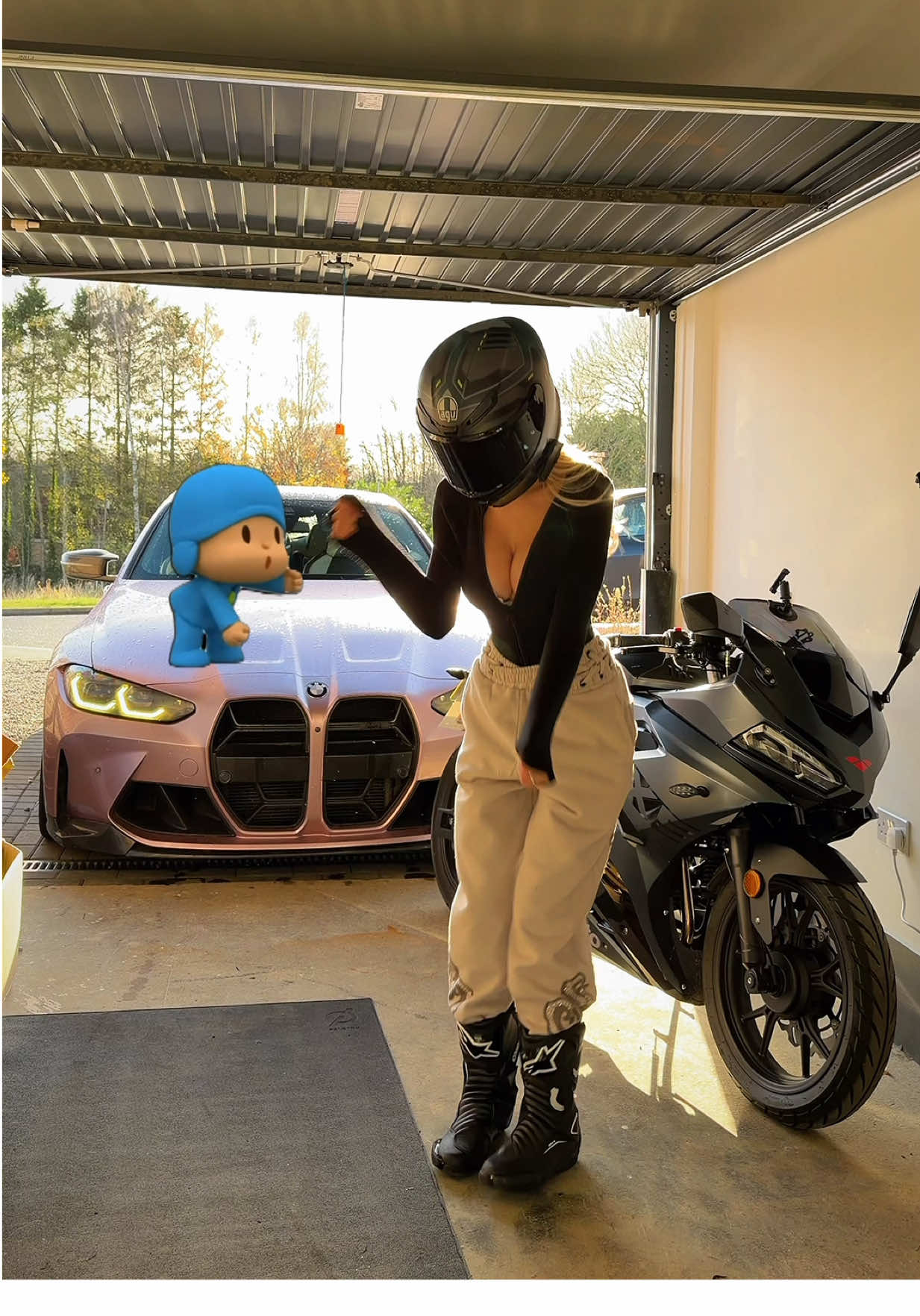 Another day, another Pocoyo video #bikergirl #bike #biketok #pocoyo #dance 