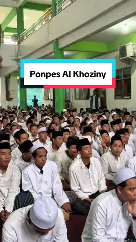 Alhamdulillah, saya sore tadi mengunjungi Pengasuh Pondok Pesantren Al Khoziny untuk memberikan dukungan moril bagi para santri.  Ponpes ini harus bangkit dan dibangun kembali agar anak anak kita belajar dengan tenang dan nyaman.  #Zulhas #Alkhoziny #Ponpes #Sidoarjo #zulkiflihasan 