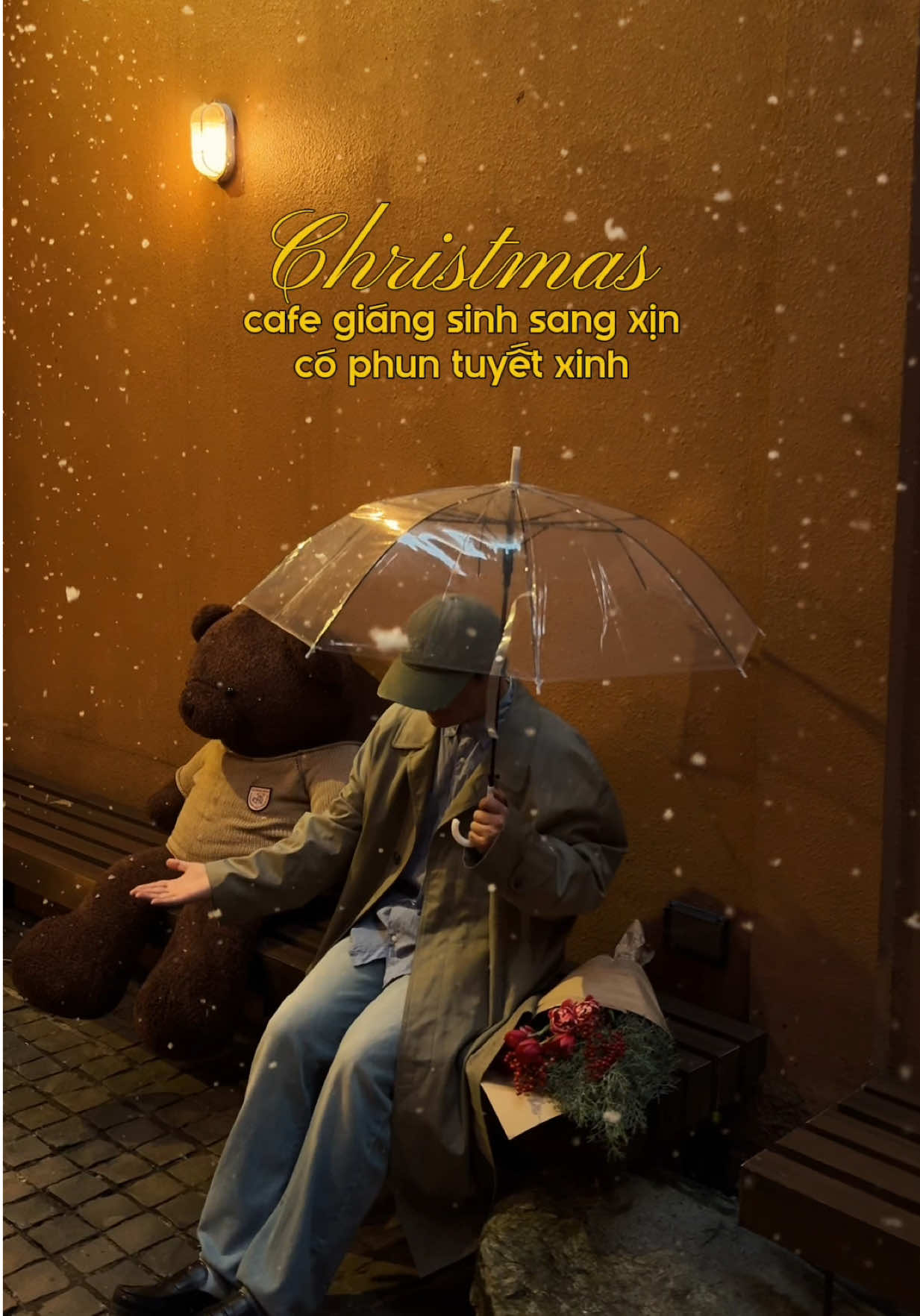 • quán này tone nâu lên ảnh giáng sinh sang xịn lắm 🎄 #nguoitresongchill #hanoi #cafehanoi #coffeehanoi #octobercoffee 