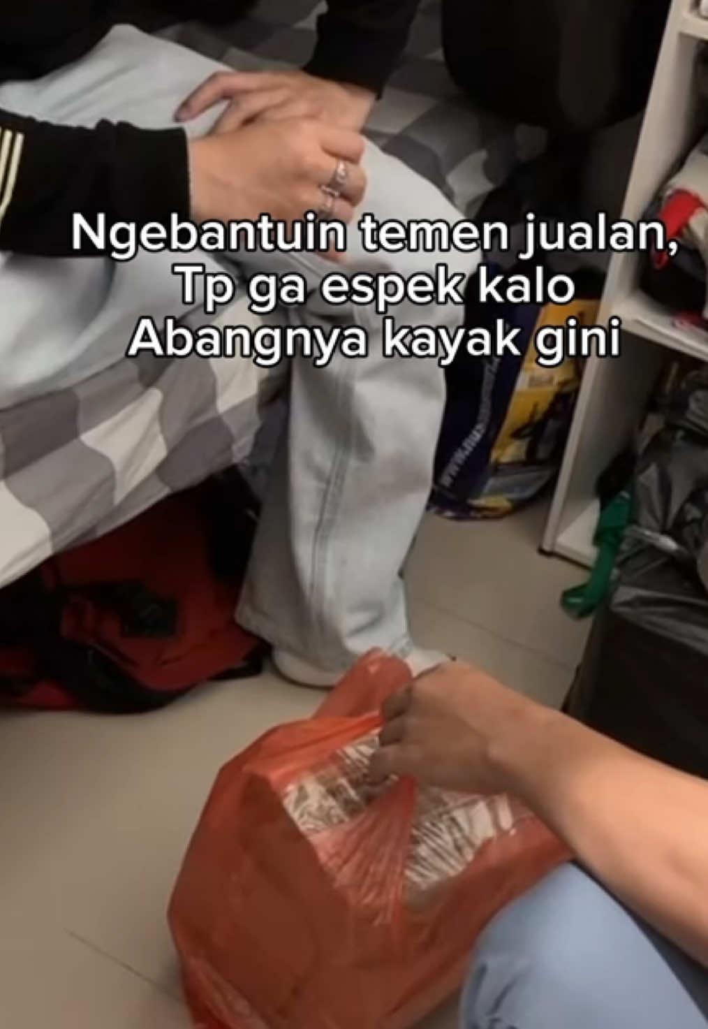 Kaget sama abangnya #fyp #viral #pembesihwajah #bebasdaki #mukasegerbersih