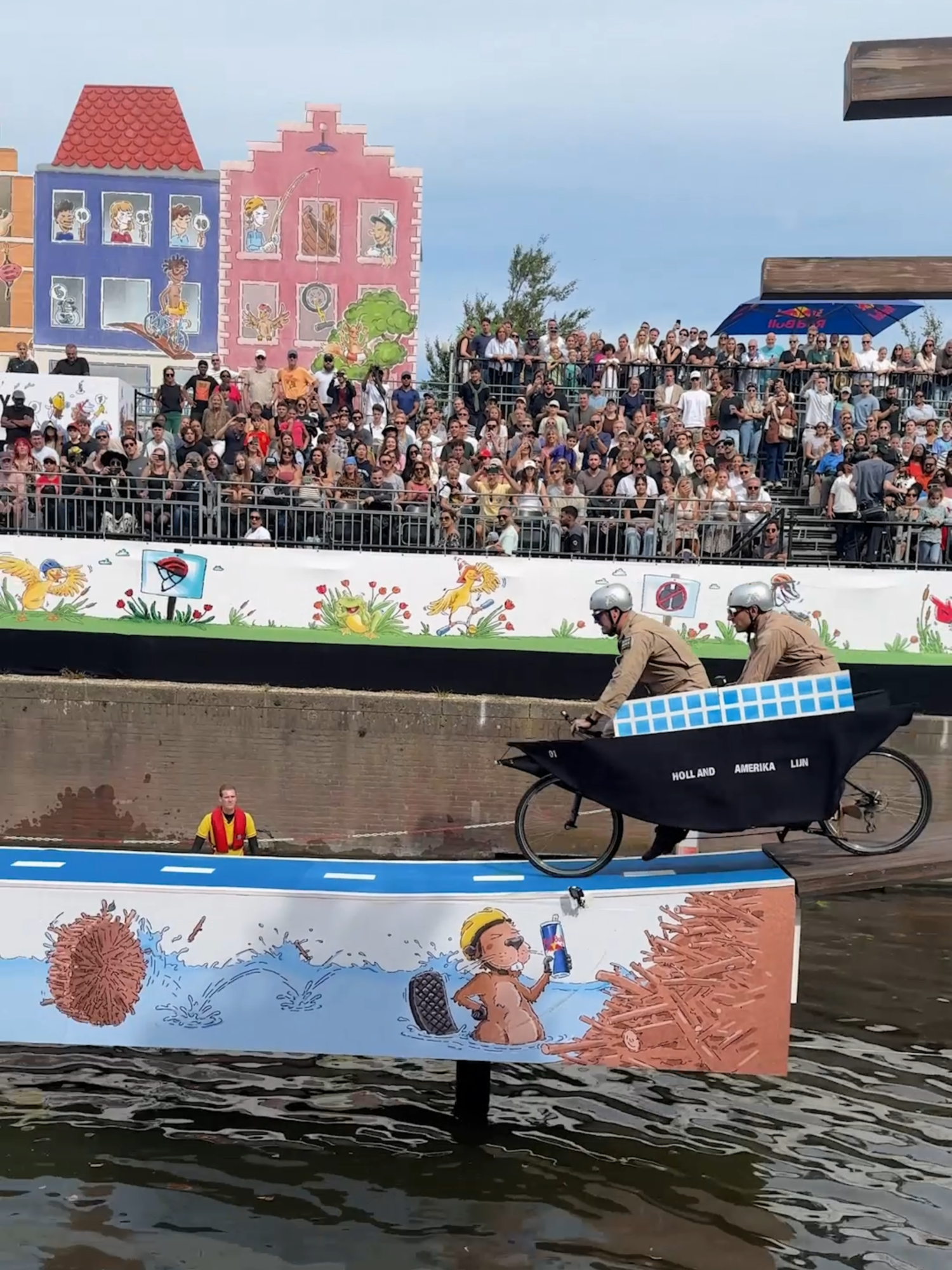 well... ship happens 🫡🛳️ #redbull #givesyouwiiings #energydrink #redbullstalenros