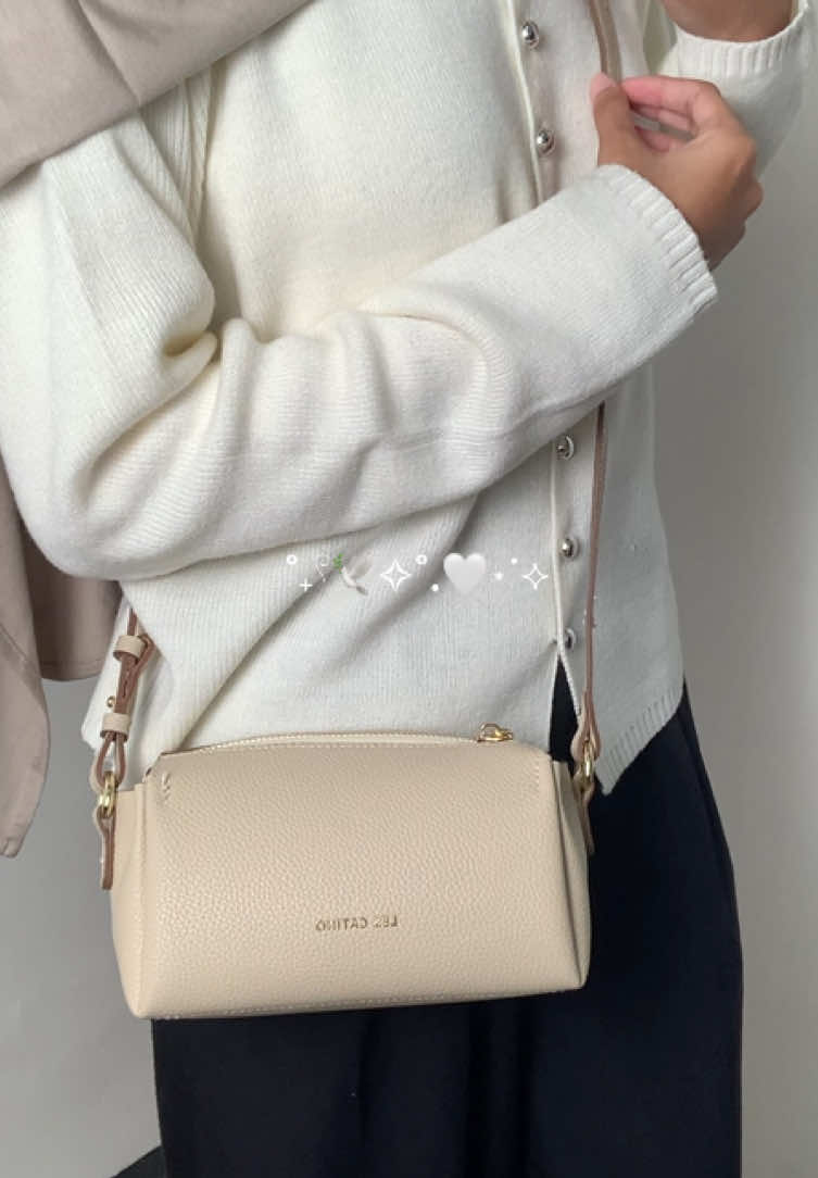 cutiee slingbag~✨🤏 #lescatino #slingbag #rekomendasislingbag #slingbagcantik #slingbagviral 