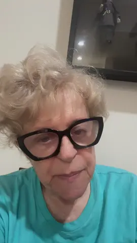 #morninbitchesanddolls #sjmendelson1 #friyay #raining #oldladylyftdriver @michaeljwatanabe@gmail.com @rubenwestlake @cutiepiem03 @Daily reminder you are loved @Real Broad Zuba @__Mother_Trucker__ @꧁🧚‍♂️FaerieGawdMutha🧚‍♂️꧂ @@Chazonator 