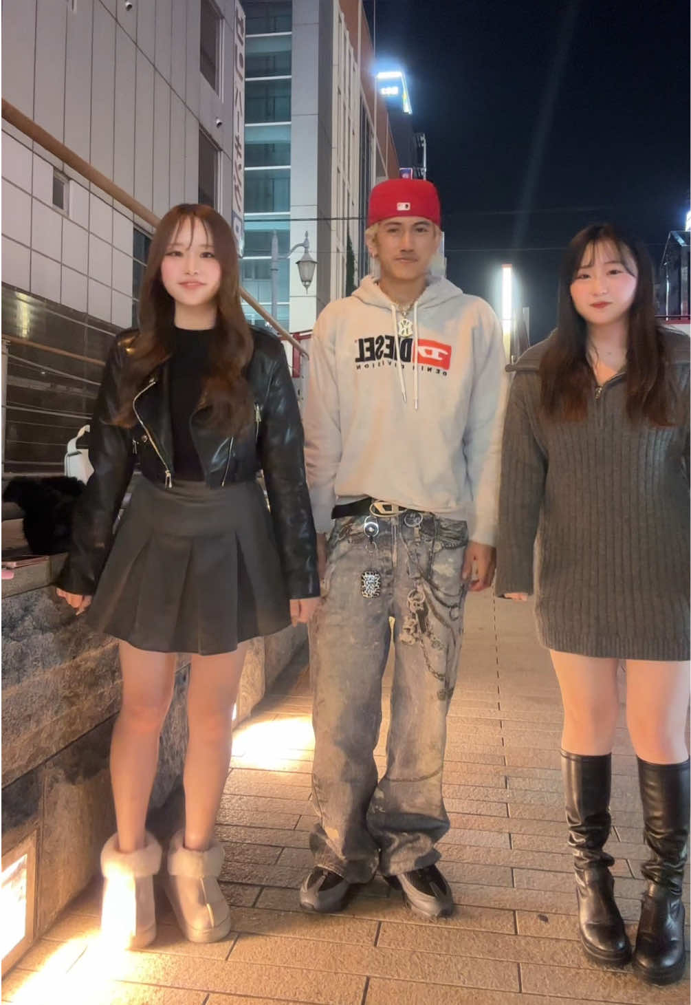 @LEOX🐆Studios kalian aslinya ganteng,cuman salah negara ajah😁🙌