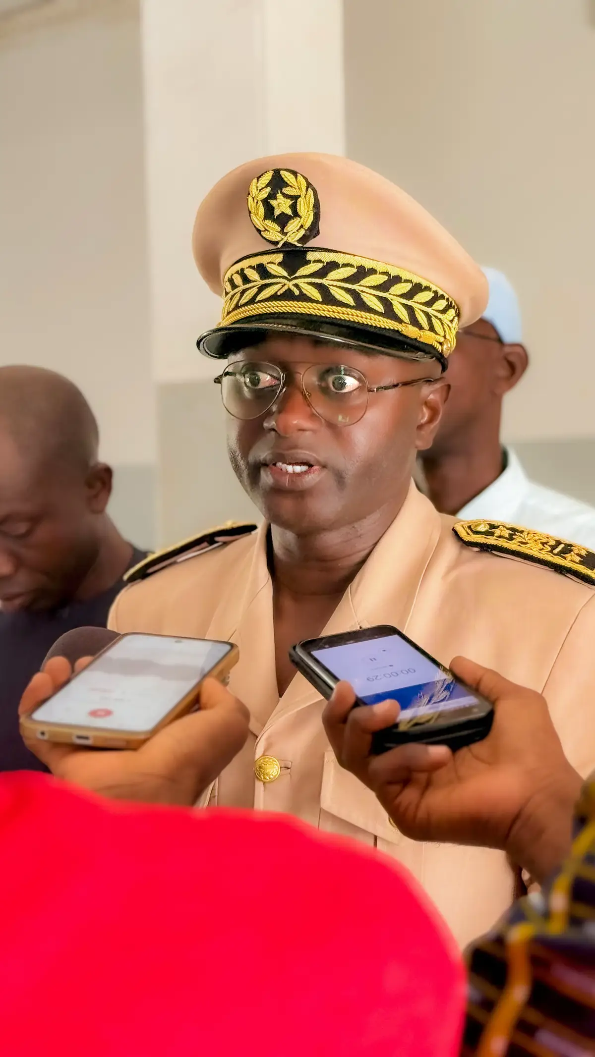 Une table ronde sur l'immigration irrégulière est un forum de discussion où des experts, des responsables et des acteurs de la société civile échangent des points de vue sur les enjeux, les défis et les solutions liés à ce phénomène complexe. #kolda #fyp #senegalaise_tik_tok #imligration