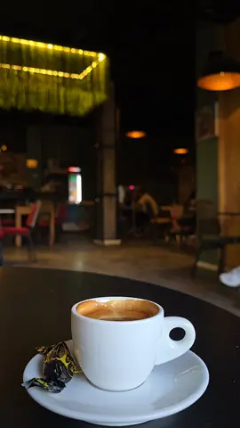 گڕی عەشقە لەخەرمانی خەیاڵم بەربوە ئەمشەو تەوژمی بایە بێ ڕەنگە لە ناڵەم کەڕ بوە ئەمشەو            #قاوەی_تاڵ #sulaymaniyah #کوردستان_سلێمانی_کەرکوک_هەولیر #espresso #slemani 