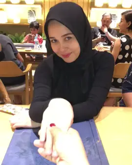 😁😁😁😁 #emmamaembong #mutiaradalamdebuankabus #keranadiamanusiabiasa #wanitamilikkaiden 