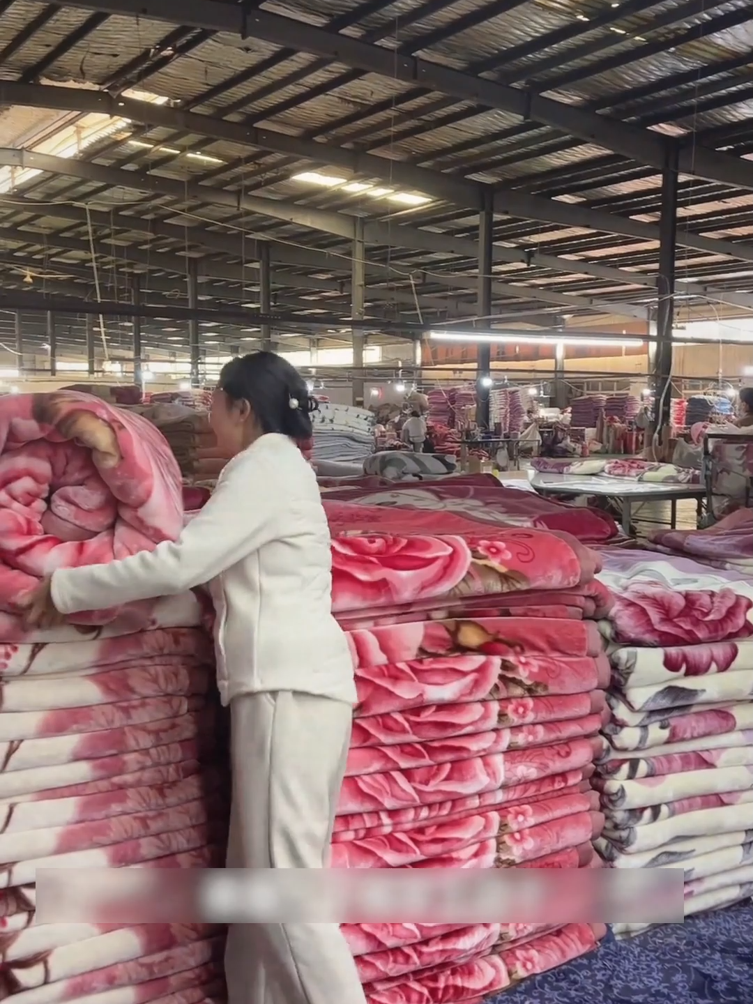 ผ้าห่มลายการ์ตูนนุ่มสบาย ฟูฟ่อง และทนทาน#ผ้าห่มนาโน #ผ้าห่มนาโนเกรดพรีเมี่ยม #ผ้าห่มนาโน6ฟุต #ผ้าห่ม6ฟุต