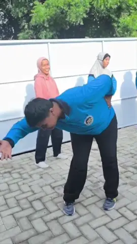 Ada yang kenal siapa dia adik adik ? 😁#bgn #mbg #indonesiaemas 