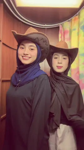 #merahbibirkamuholic