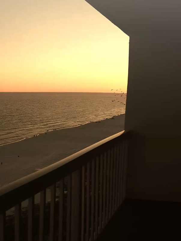 တစ်ဖတ်ထဲဆွဲထားရတဲ့ကြိုးဟာမြဲချင်းမြဲနိုင်ပင်မဲ့ တကယ်‌‌ တော့ ဆွဲထားရသူဟာအရမ်းကို ပင်ပန်းရပါတယ်