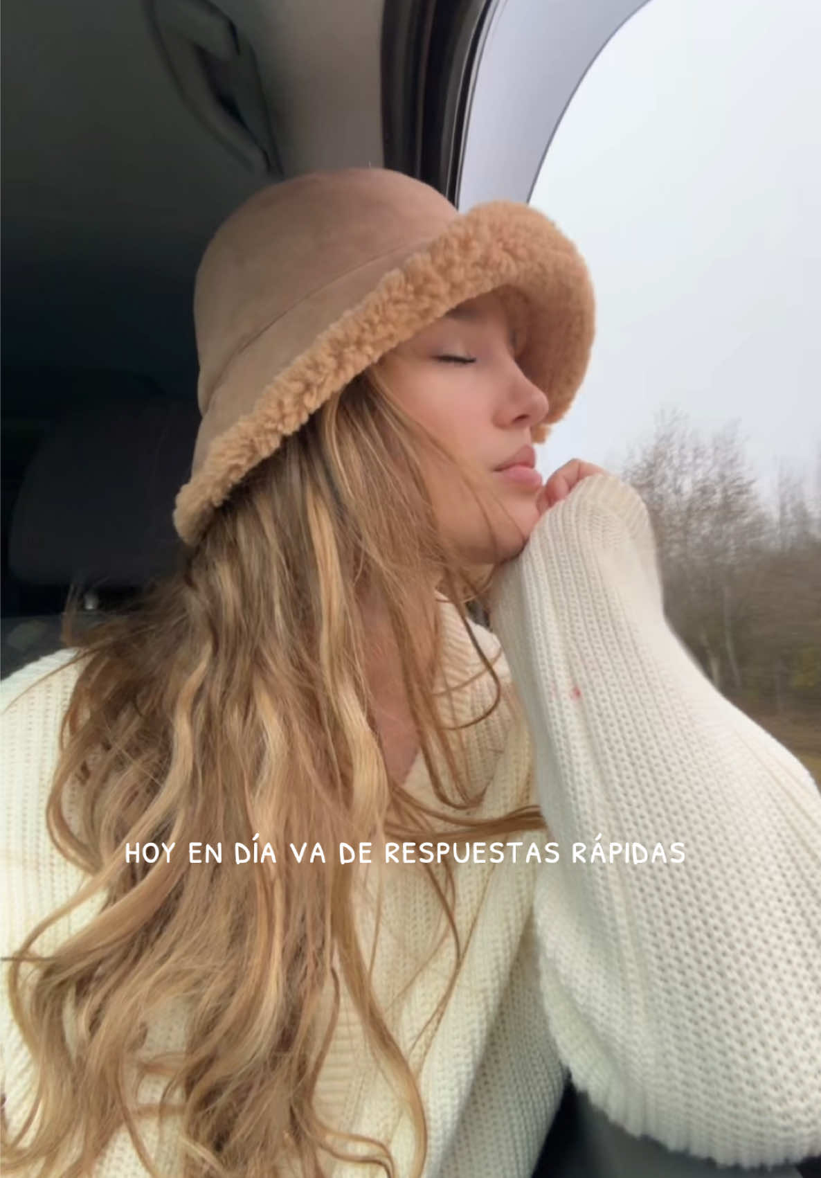 Así es el amor hoy en día … #amor #conejos #indiferncia 