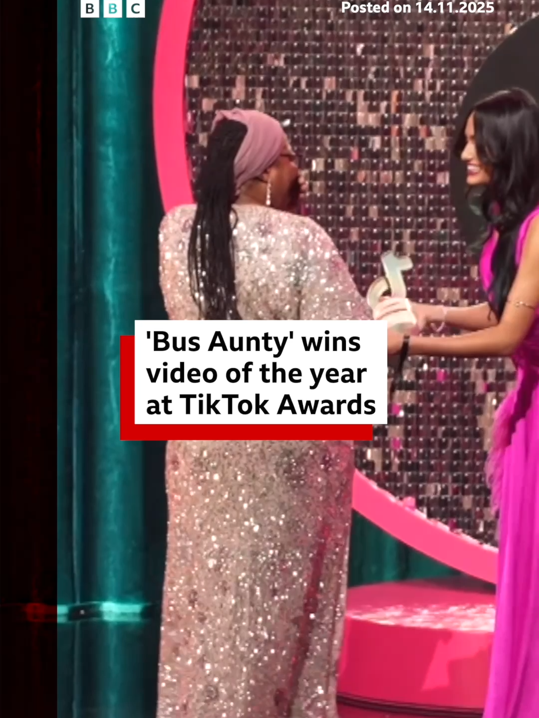 Bemi Orojuogun's winning video has been viewed almost 50 million times and she now has collaborations with Burberry and Ikea.⁣ #BusAunty #BemiOrojuogun #London #TikTokAwards #BBCNews
