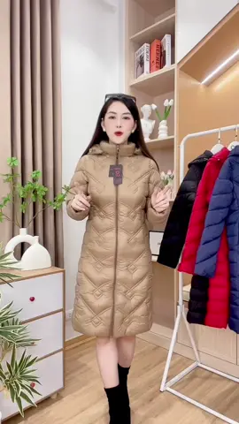 Màu nâu này hợp các mẹ các bà lắm ạ, mã E1 #aophaodai #aophaosieunhe #aophaotrungnien #thaoanhshop #aophaonu 