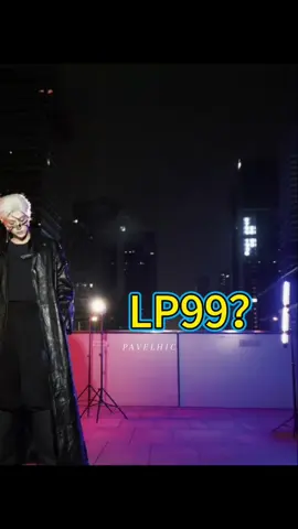 Ugal-ugalan banget bapak tian ini😭 foto ini di ambil di kantor huace cabang Hangzhou kenapa bang mau ikutan mufest ziyu juga kah besok mumpung lagi sama-sama di Hangzhou 🤣 #revengedlove #tianxuning #tianziyu #fyp #foryou 