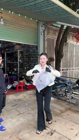 Lại lắp cảng nữa nhé #phanthihien #cang 