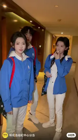 berangkat sekolah hari ke 2 #zenghui #hanyutong #likeyi 