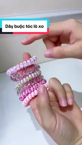 Buôic tóc bằng cái dây lò xò này đúng là chân ái luôn#daybuoctoc #daybuoctocloxo #reviewdogiadung #nhacuadoisong  @Phượng riviu🍋  @Phượng riviu🍋  @Phượng riviu🍋 