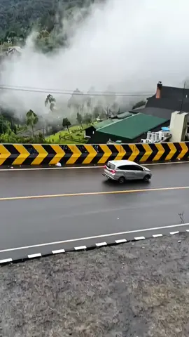 aku kamu dan puncak pass 🥶#puncakbogor #vibes #puncakpass #abcxyz #fyp 