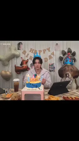 BIRTHDAY BOY🥳🎉🎊💖✨ #jake #simjaeyun #enhypen 
