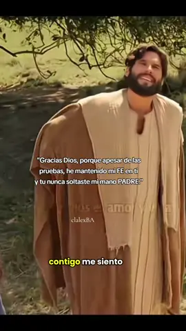 Te conosi en mi sufrimiento, en mi soledad,en mi proceso, en mis miedos,he peleado batallas, de rodillas en mi habitación, me enseñaste a no rendirme y nunca soltaste mi mano padre. #Jesus #fe #jovenescristianas📖🌻✨❤️👏 #amor 