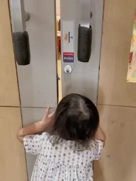 ada yang masuk ke kelas kakak nih guys😂 #azurahumairanuratta #ameenahannanuratta #aureliehermansyah10 #attahalilintar #fyp 