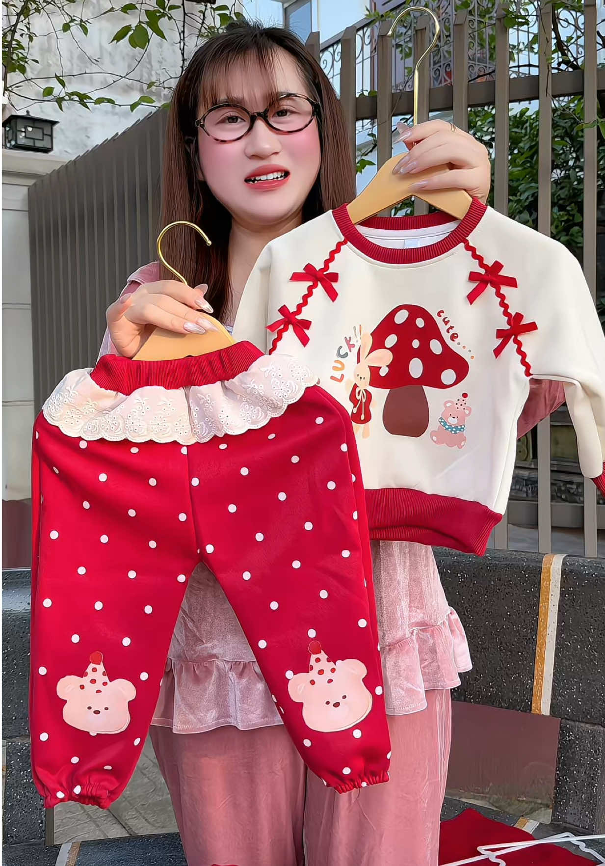 Set xinh diện noel cho bé gái #setnoelbegai #quanaonoelbegai #setxinhchobegai 