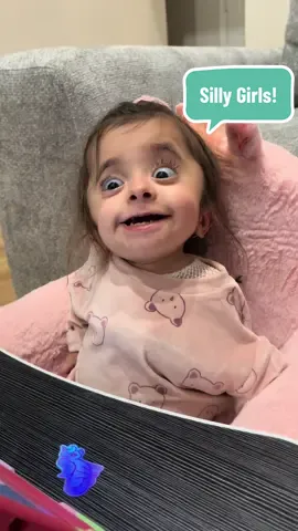 My silly little girls ❤️❤️ #twins #momlife #funny #silly #fyp 